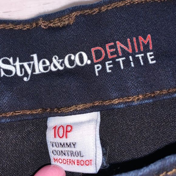 Style & Co Modern Boot Jeans Size 10P - Picture 2 of 5